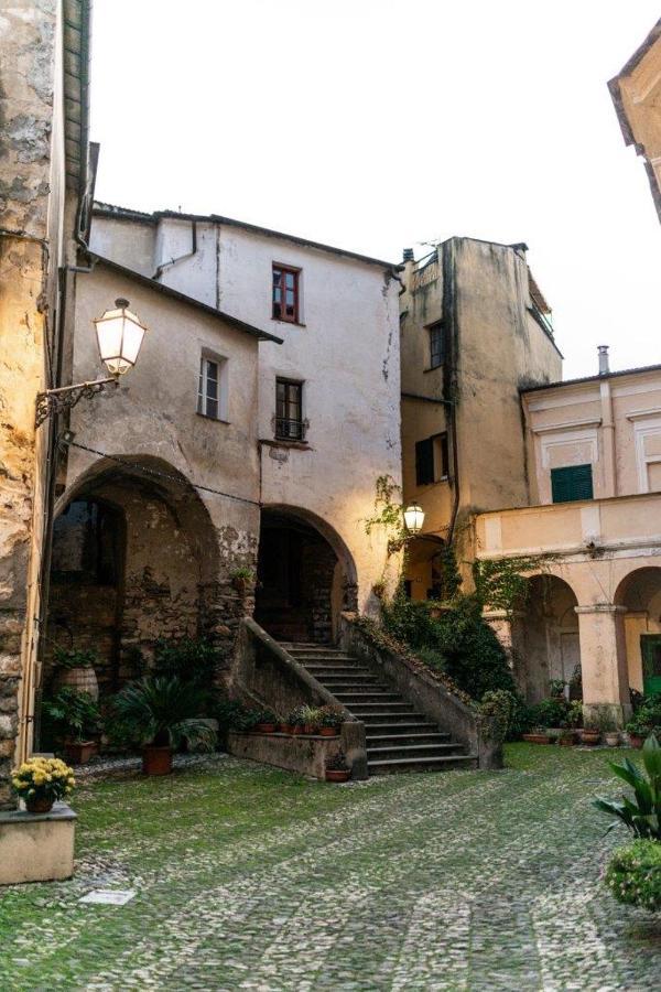 Bed and Breakfast BB Palazzo Doria Dolcedo Esterno foto
